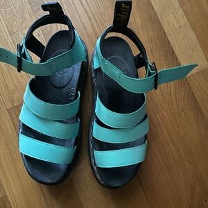 Dr Martens sandals size 8 EUC